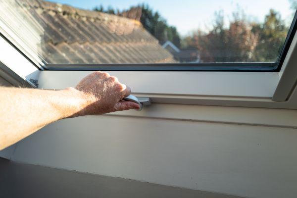 Cost of Pivot Window Repair in Camas